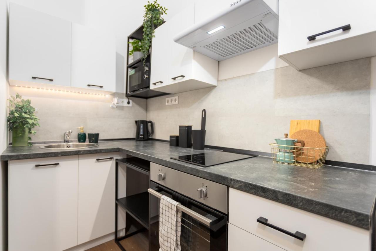 Green Goblin Apartment With Free Private Parking Budapest Eksteriør bilde